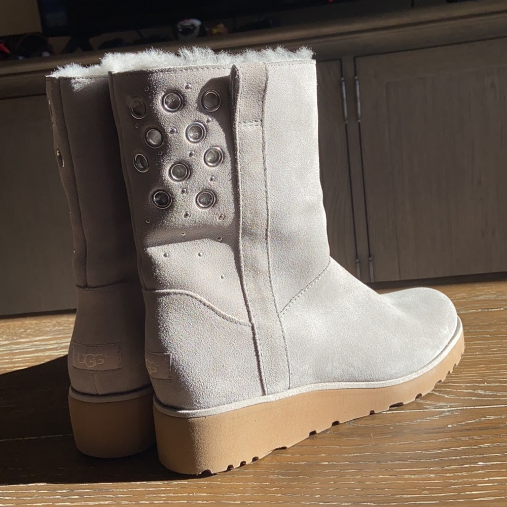 Ugg Boots! Wedge heel with Grommets - Size 9